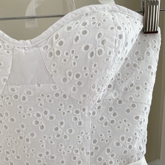 Aritzia Talula size 0 open back halter eyelet dress - Picture 5 of 16